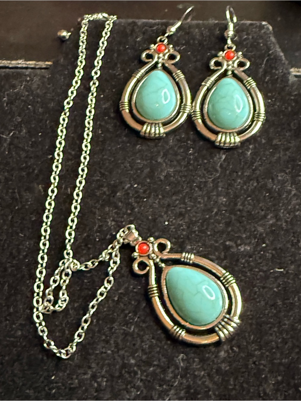 Turquoise Teardrop Pendant Necklace and Earrings Set - Silver Tone